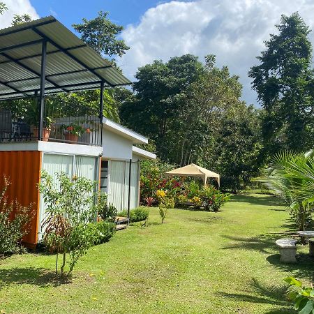 Toku House La Fortuna Exterior photo
