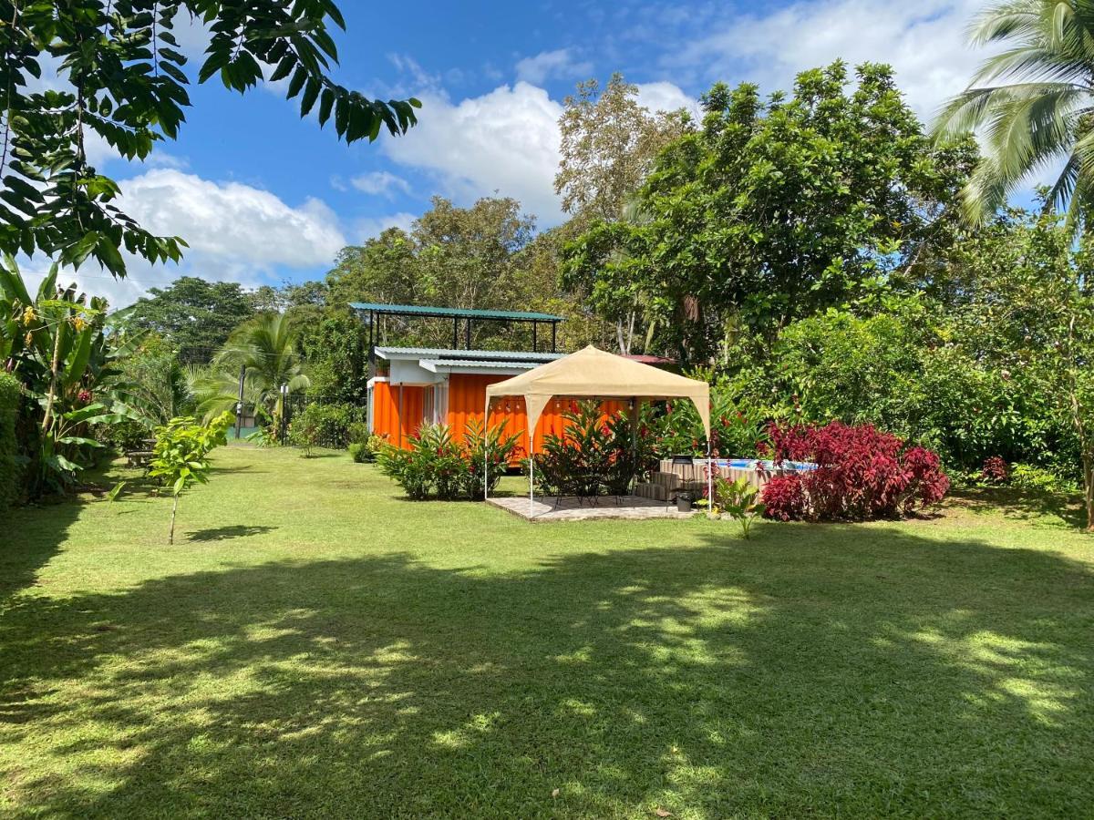 Toku House La Fortuna Exterior photo